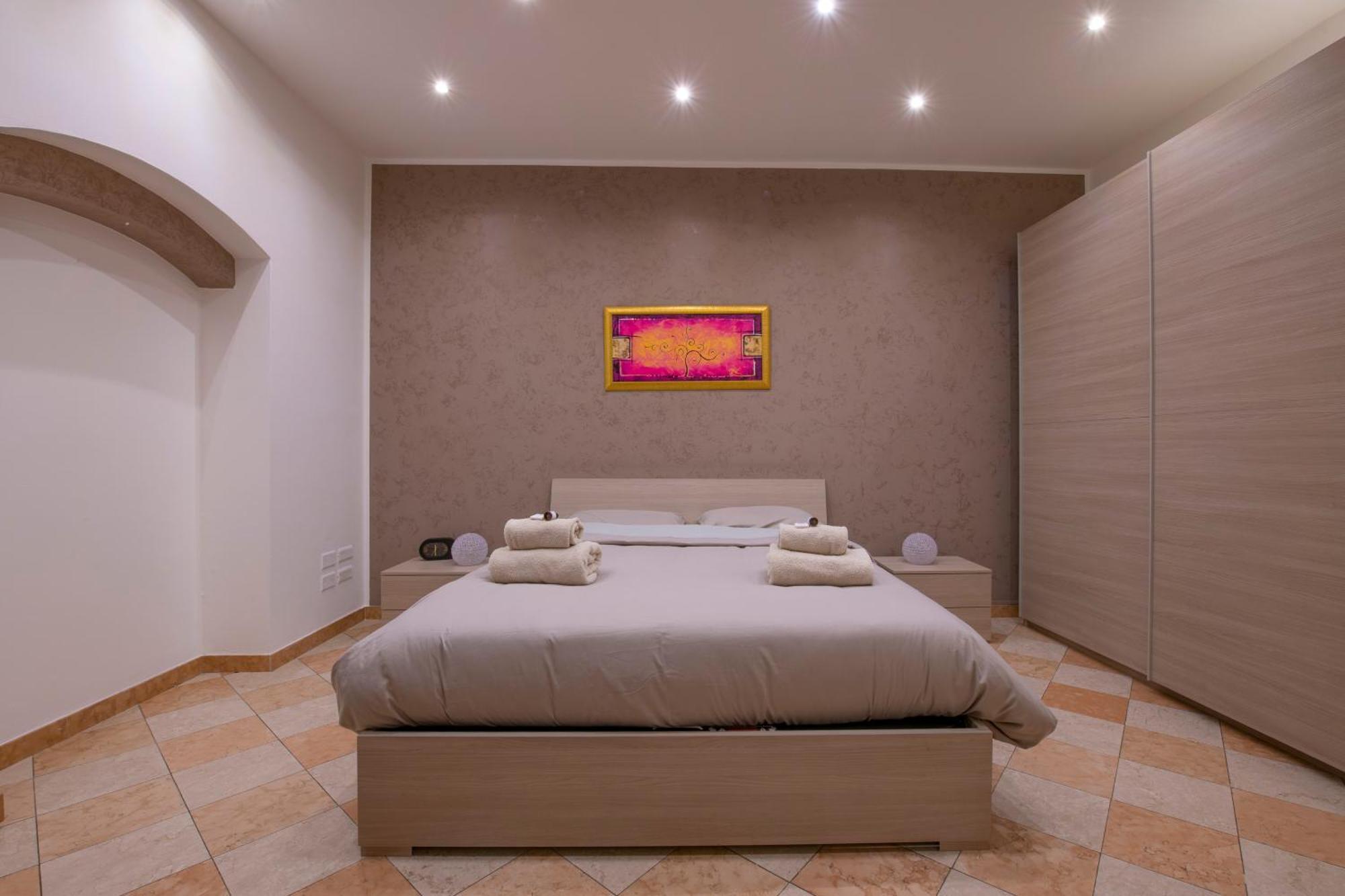 Palace Home Mazzini Verona Center Екстер'єр фото